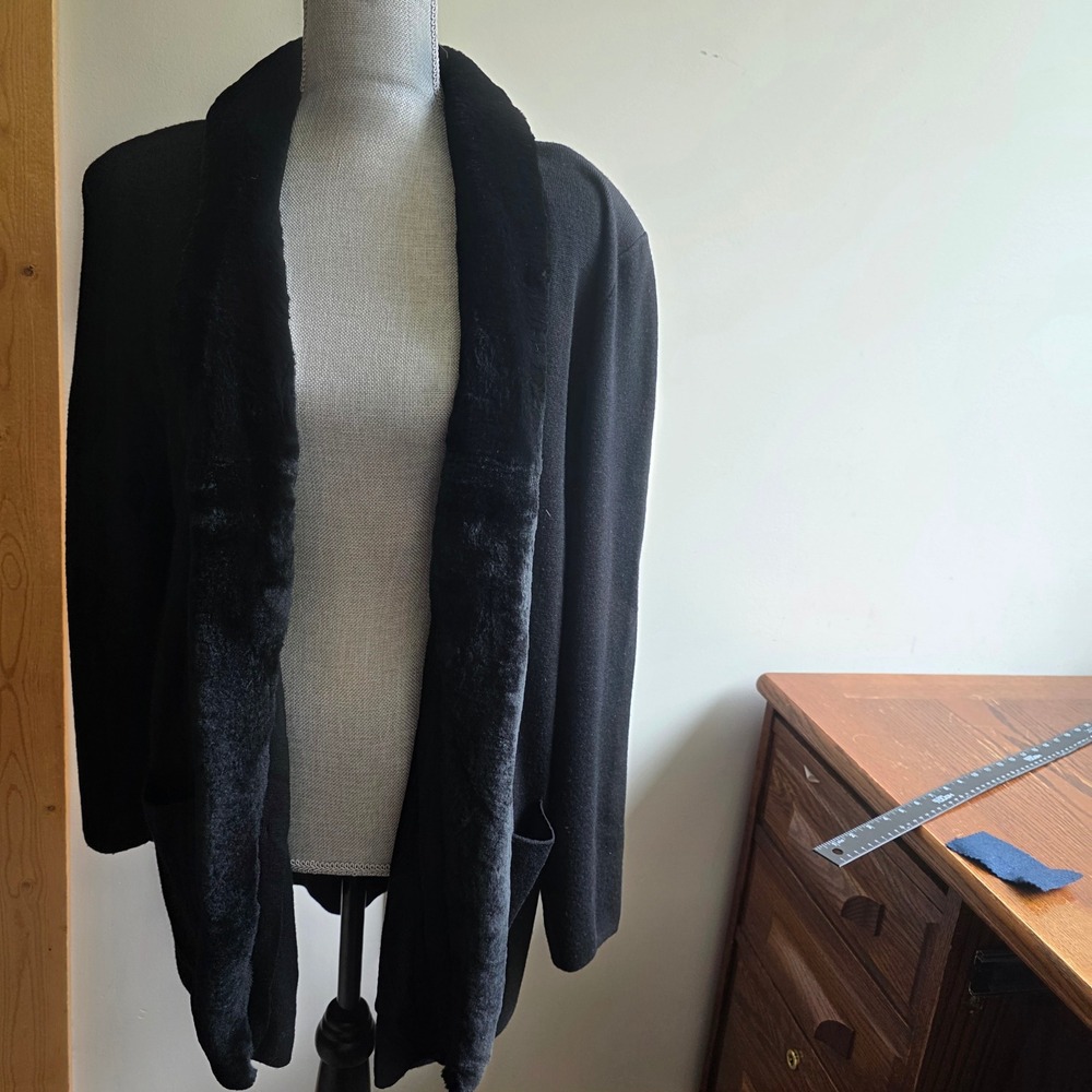 Dana Buchman Extra Fine Merino Wool Rabbit Fur Trim Cardigan Sweater Black XL